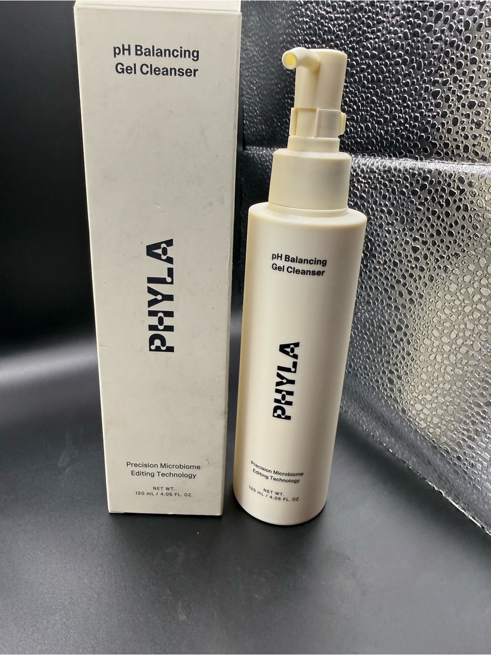 Phyla pH Balancing Gel Cleanser — 120ml